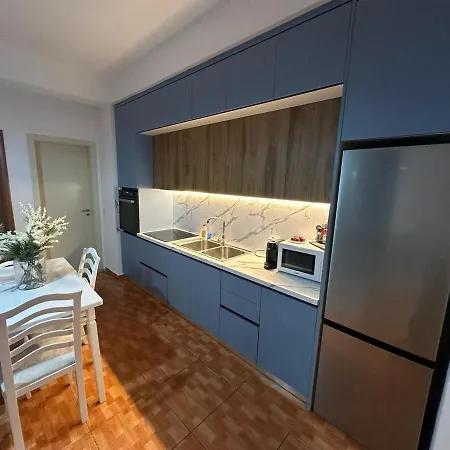 Tirana Rad Patza-Kuqani